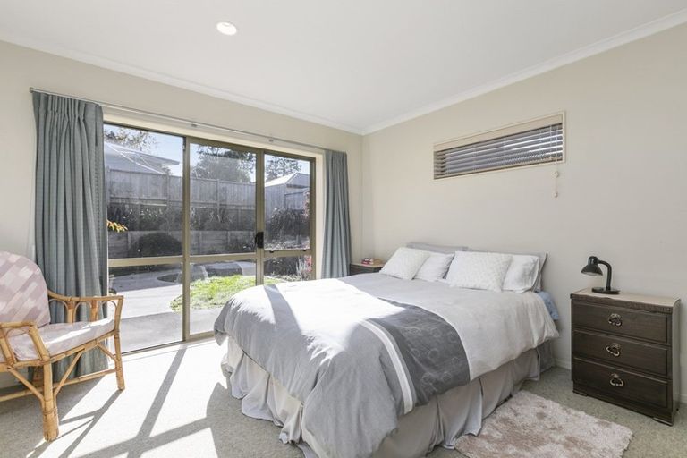 Photo of property in 12 Whitby Place, Welcome Bay, Tauranga, 3112