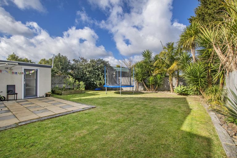 Photo of property in 17 Coleridge Place, Tikipunga, Whangarei, 0112