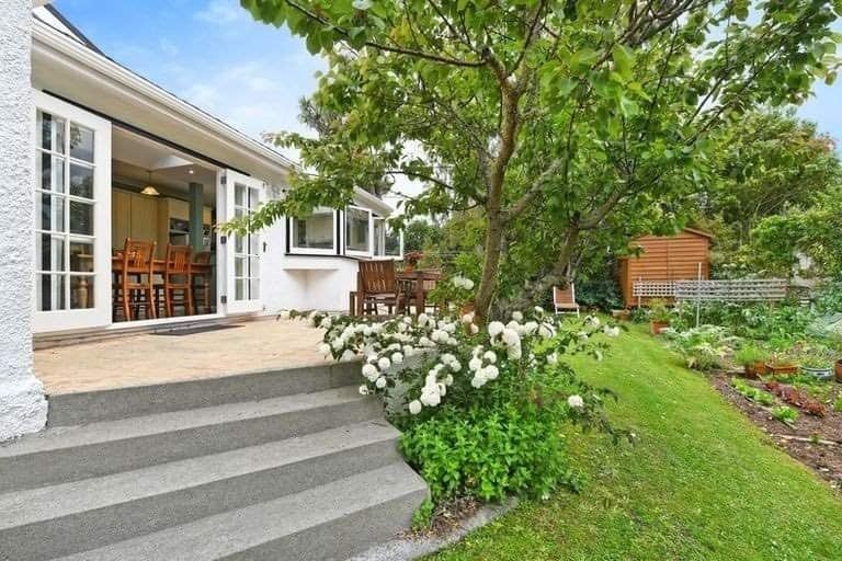 Photo of property in 10 Prouse Grove, Silverstream, Upper Hutt, 5019