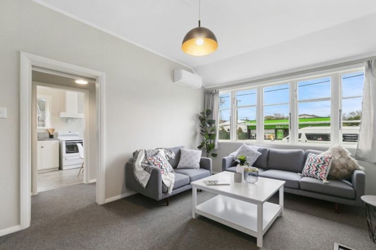 Photo of property in 4 Treadwell Street, Naenae, Lower Hutt, 5011