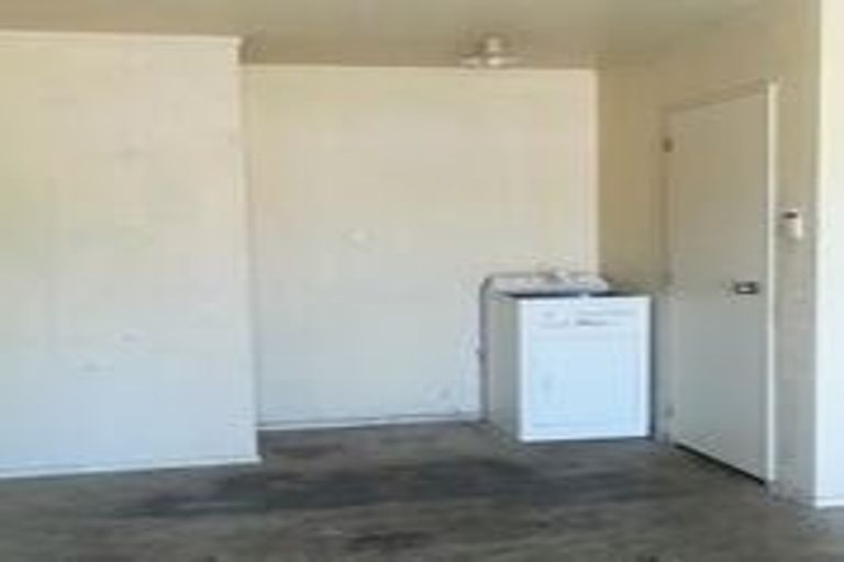 Photo of property in 7/351 West Coast Road, Glen Eden, Auckland, 0602