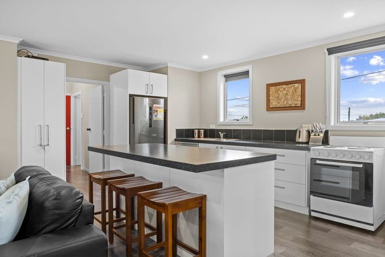 Photo of property in 27 Sealy Street, Twizel, 7901