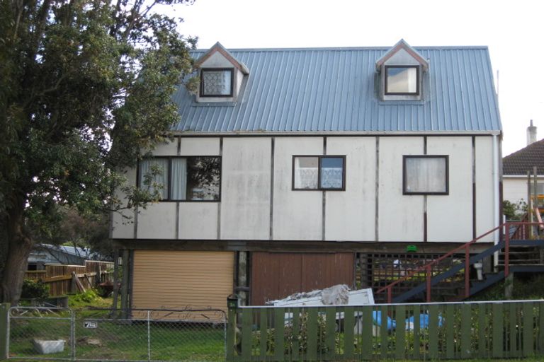 Photo of property in 2 Brooking Street, Tawhero, Whanganui, 4501