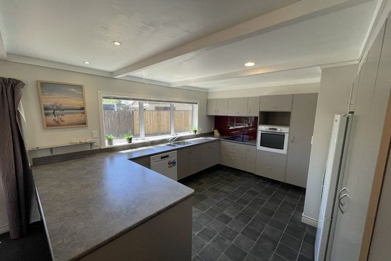 Photo of property in 296b Mangorei Road, Merrilands, New Plymouth, 4312