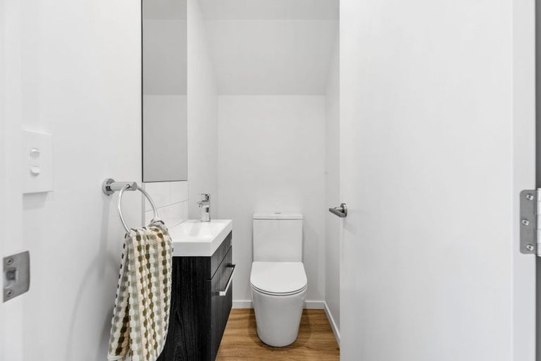 Photo of property in 2/138 Hills Road, Edgeware, Christchurch, 8013