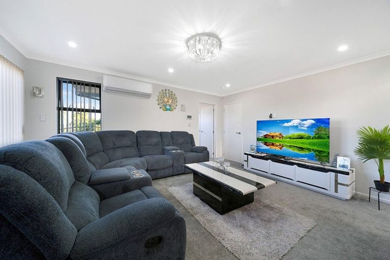 Photo of property in 36 Christmas Road, Manurewa, Auckland, 2102