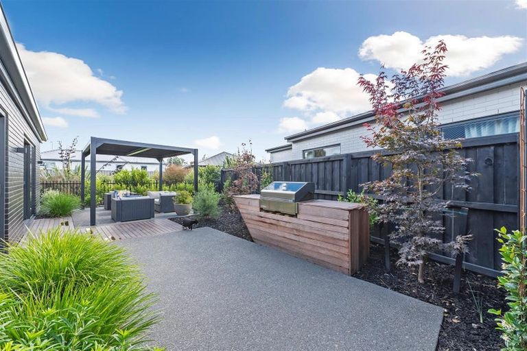 Photo of property in 10 Kinnerton Lane, Casebrook, Christchurch, 8051