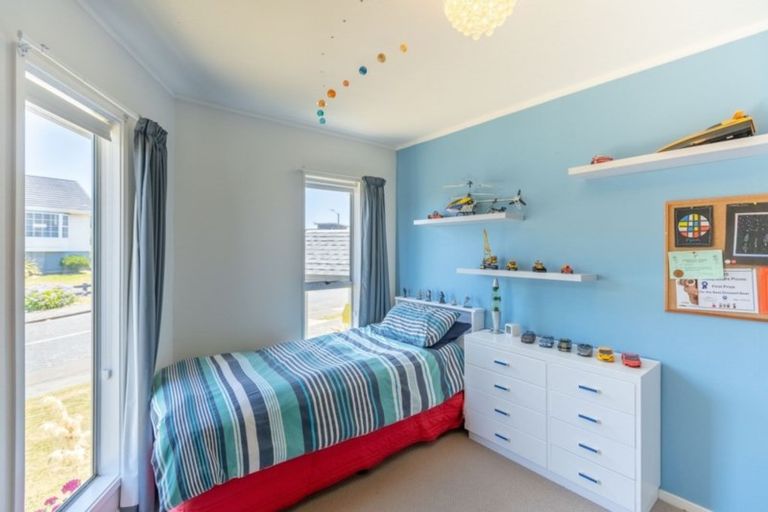 Photo of property in 1 Truro Road, Camborne, Porirua, 5026