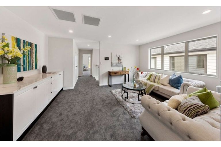 Photo of property in 29 Carrickdawson Drive, Flat Bush, Auckland, 2019