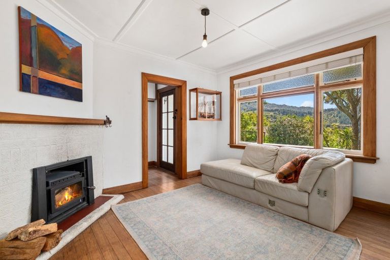 Photo of property in 59 York Street, Picton, 7220