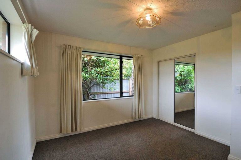 Photo of property in 2/10 Sefton Street, Belfast, Christchurch, 8051