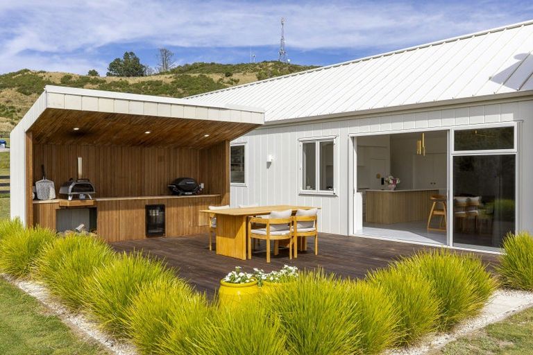 Photo of property in 13 Lochinvar Lane, Acacia Bay, Taupo, 3385