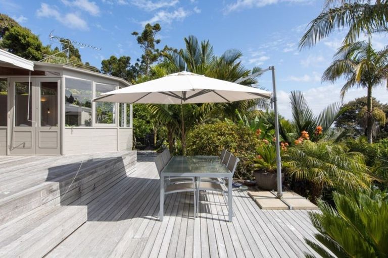 Photo of property in 171 Konini Road, Titirangi, Auckland, 0604