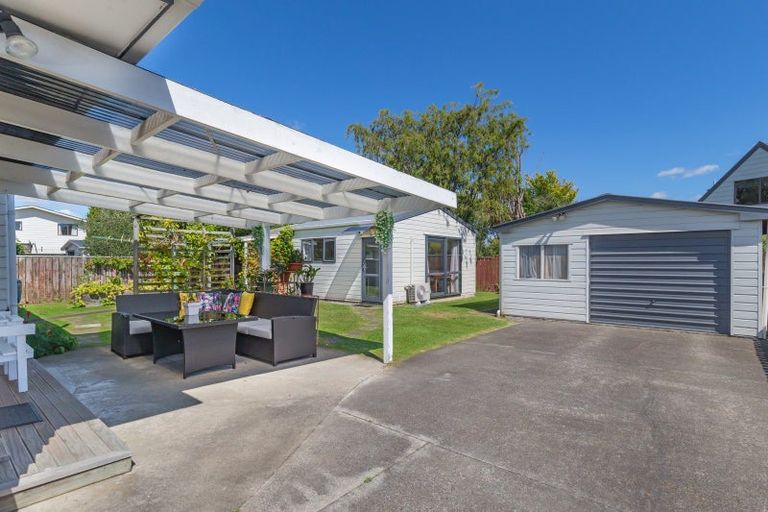 Photo of property in 74 Kennedy Drive, Levin, 5510