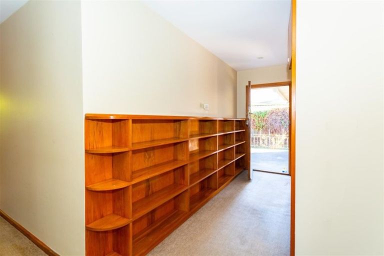 Photo of property in 340 Memorial Avenue, Burnside, Christchurch, 8053