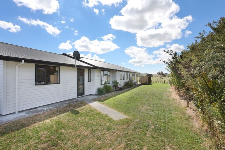 Photo of property in 6 George Street, Bulls, 4818