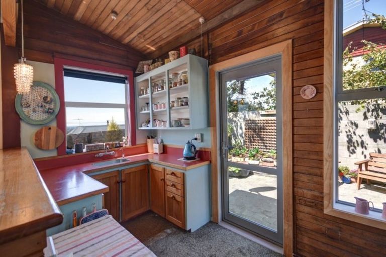 Photo of property in 4 Cook Street, Mornington, Dunedin, 9011