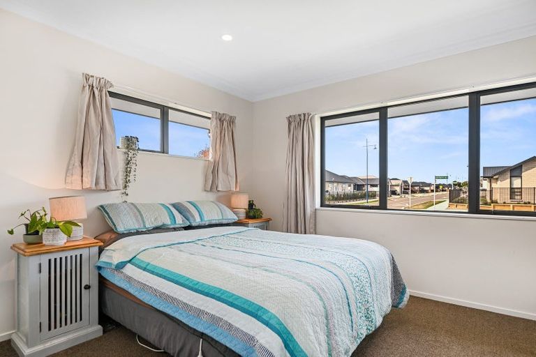 Photo of property in 121 Infinity Drive, Pegasus, 7612