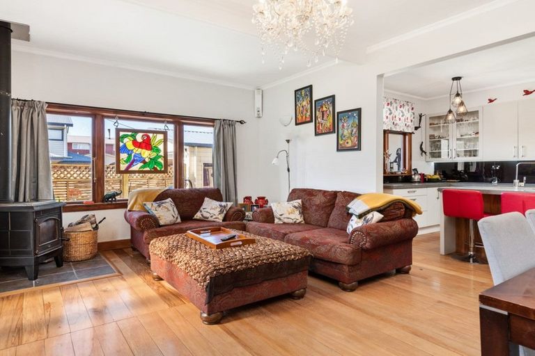 Photo of property in 90 Mclauchlan Street, Springlands, Blenheim, 7201