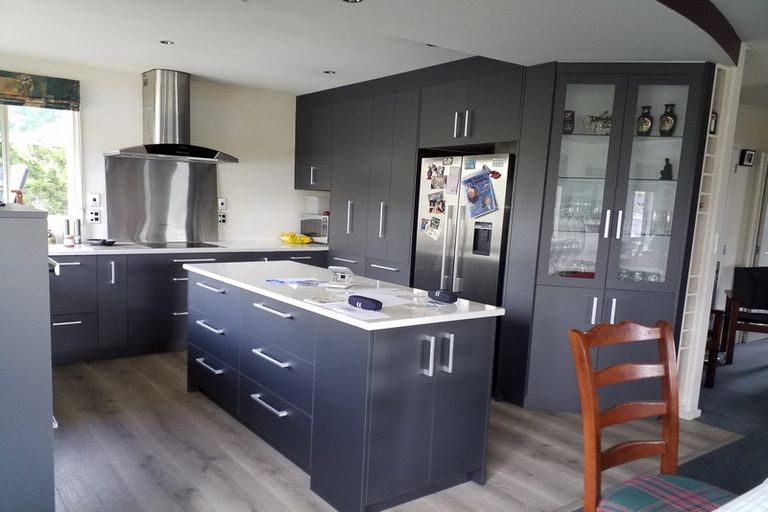 Photo of property in 10 Waterlea Green, Mayfield, Blenheim, 7201