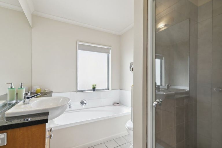 Photo of property in 13/15 Roxburgh Street, Mount Victoria, Wellington, 6011