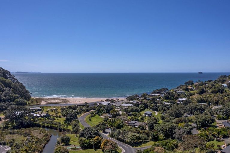 Photo of property in 6 Te Puia Place, Hot Water Beach, Whitianga, 3591