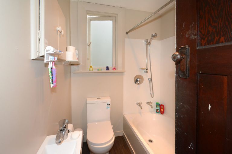 Photo of property in 77 Fawcett Street, South Dunedin, Dunedin, 9012