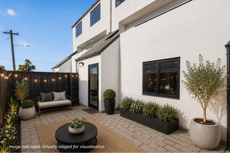 Photo of property in 2/477 Madras Street, St Albans, Christchurch, 8014