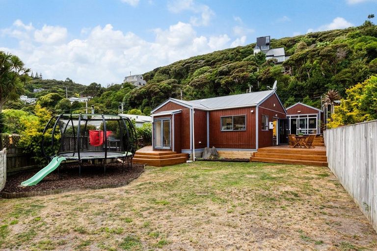 Photo of property in 53 Cluny Road, Plimmerton, Porirua, 5026