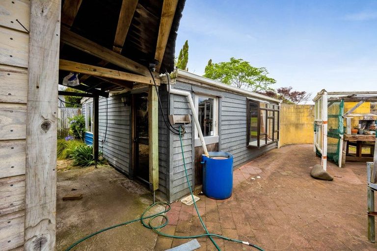 Photo of property in 50 Tawa Street, Hawera, 4610