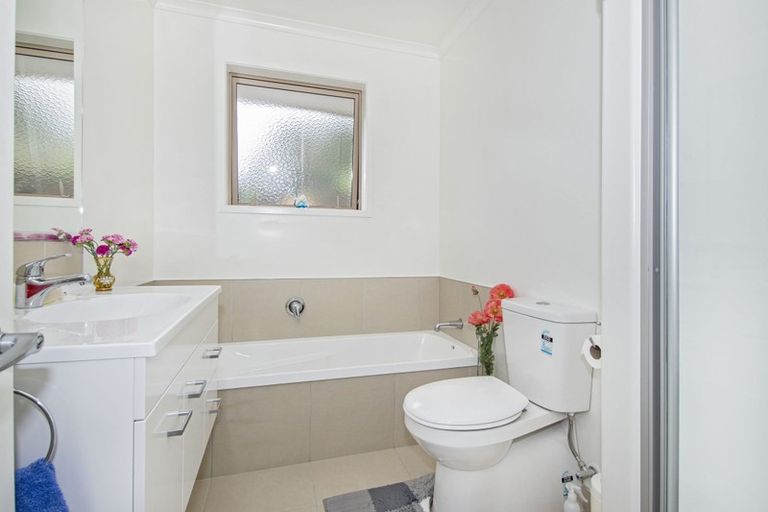 Photo of property in 16 Lochiel Place, Te Kamo, Whangarei, 0112