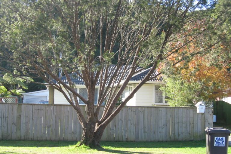 Photo of property in 35 Gillespies Road, Birchville, Upper Hutt, 5018