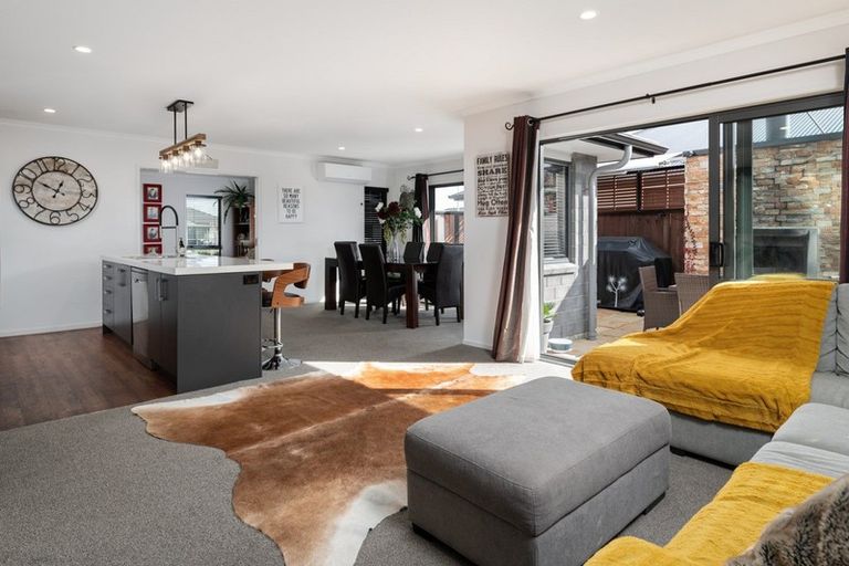 Photo of property in 130 Puhirake Crescent, Pyes Pa, Tauranga, 3112