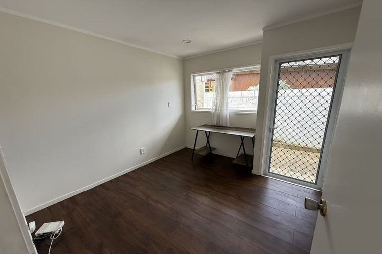 Photo of property in 30 Meadway, Sunnyhills, Auckland, 2010