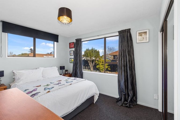 Photo of property in 53 Solomon Avenue, Redwood, Christchurch, 8051