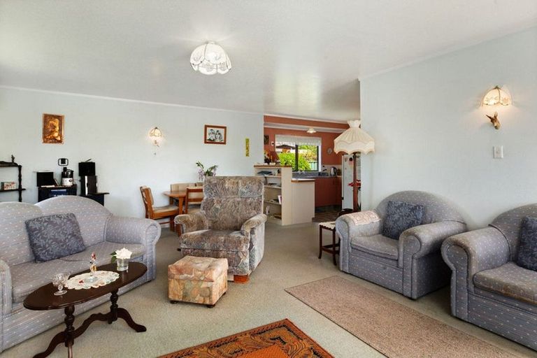 Photo of property in 21 Donegal Place, Katikati, 3129