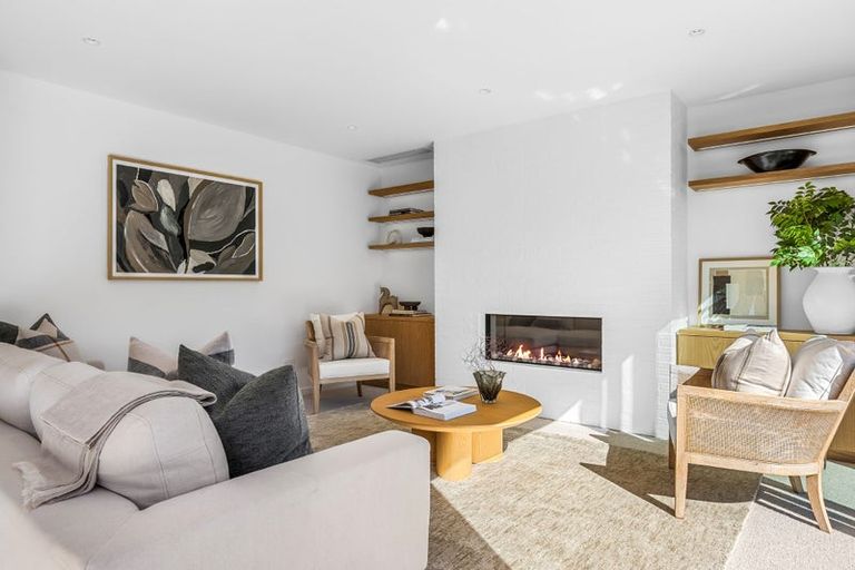 Photo of property in 2/17 Hewitts Road, Merivale, Christchurch, 8014