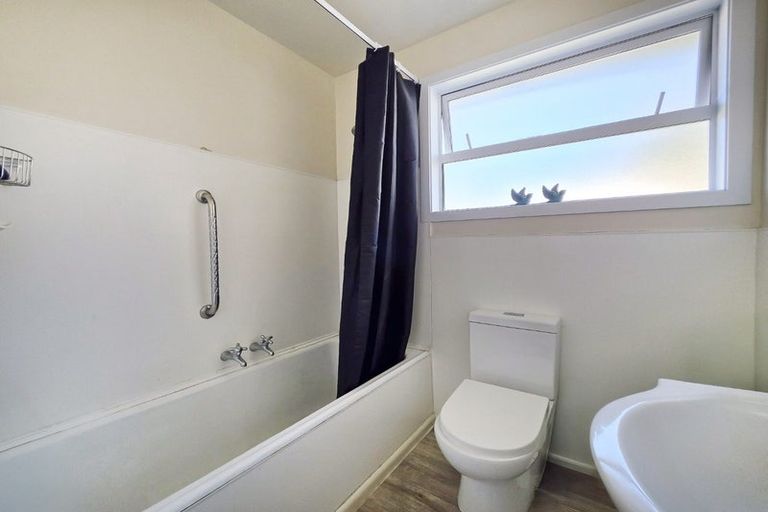 Photo of property in 6 Travis Road, Burwood, Christchurch, 8083