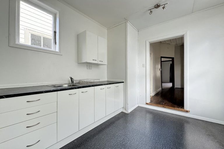 Photo of property in 89 Pirie Street, Mount Victoria, Wellington, 6011