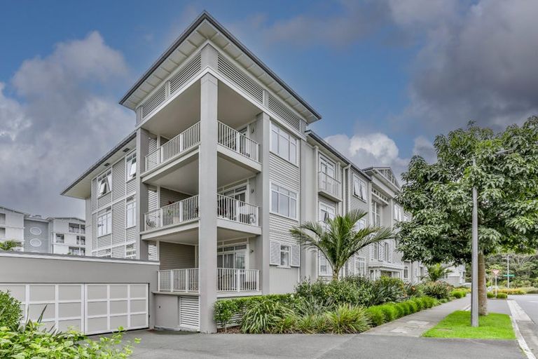 Photo of property in 63 Parkside Drive, Orewa, 0931
