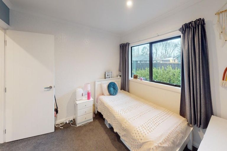 Photo of property in 2 Serenity Crescent, Kelvin Grove, Palmerston North, 4414