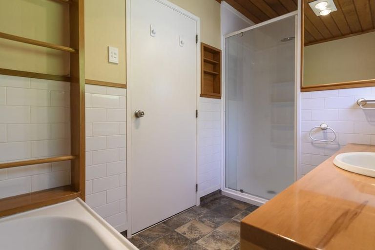 Photo of property in 10 Pamir Place, Welcome Bay, Tauranga, 3112