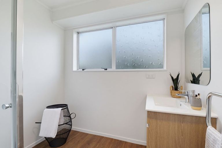 Photo of property in 18 Capri Place, Awapuni, Palmerston North, 4412