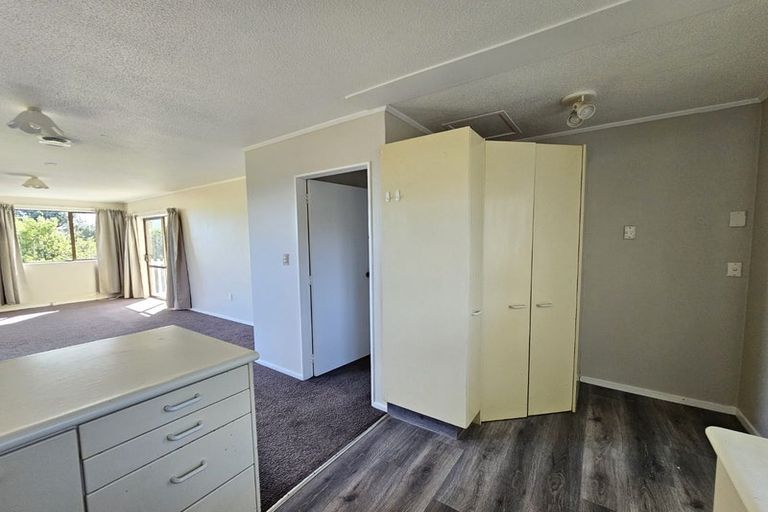 Photo of property in 34 Northumberland Street, Cannons Creek, Porirua, 5024