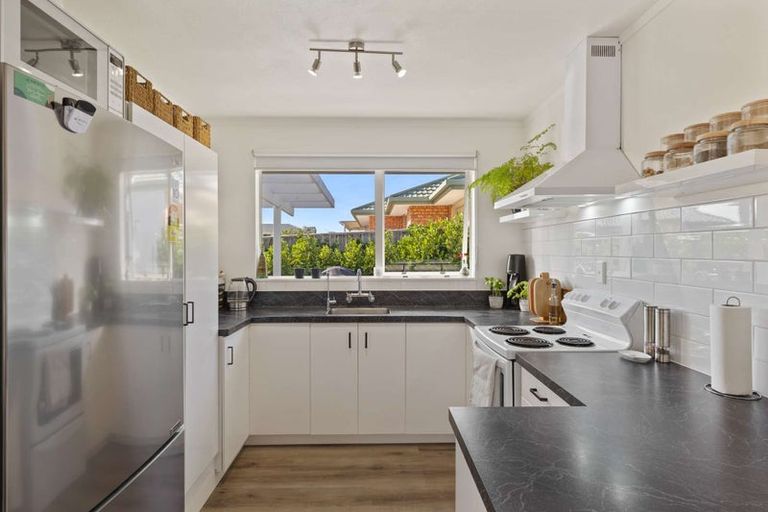 Photo of property in 15a Vining Crescent, Stoke, Nelson, 7011