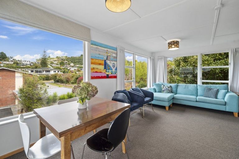 Photo of property in 11 Alberta Street, Acacia Bay, Taupo, 3330