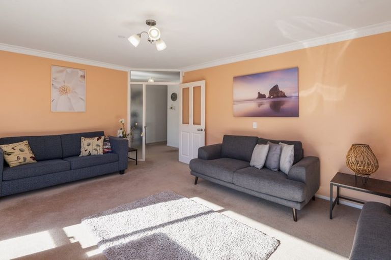 Photo of property in 19 Robertson Street, Glenholme, Rotorua, 3010
