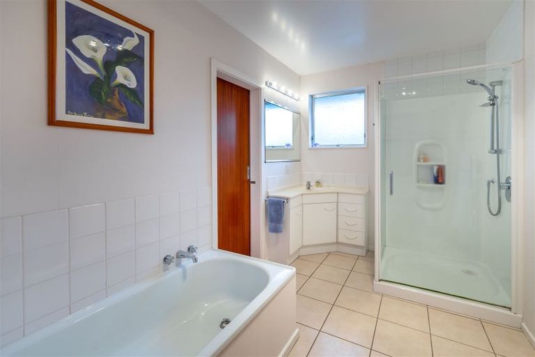 Photo of property in 22 Bucknell Street, Sockburn, Christchurch, 8042