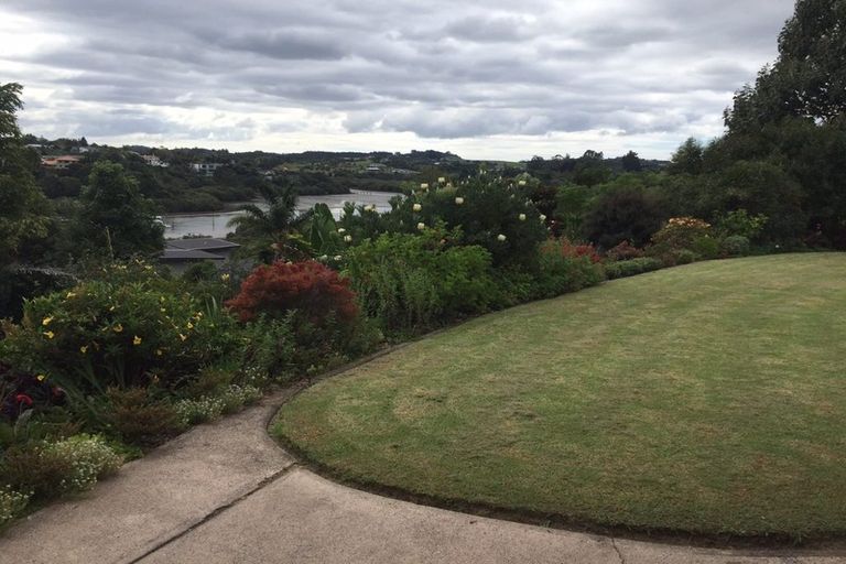 Photo of property in 16 Rarere Terrace, Kerikeri, 0230
