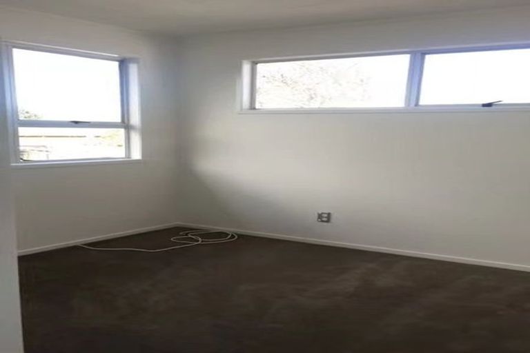 Photo of property in 22 Blanche Way, Half Moon Bay, Auckland, 2012